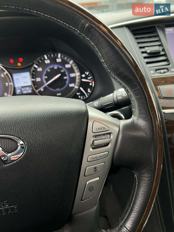 Внедорожник / Кроссовер Infiniti QX80 2016 в Черновцах