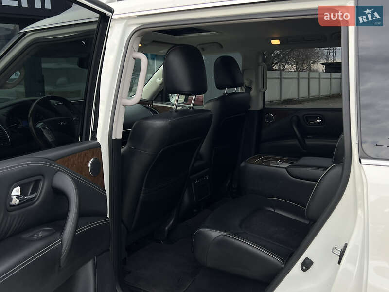 Внедорожник / Кроссовер Infiniti QX80 2016 в Черновцах