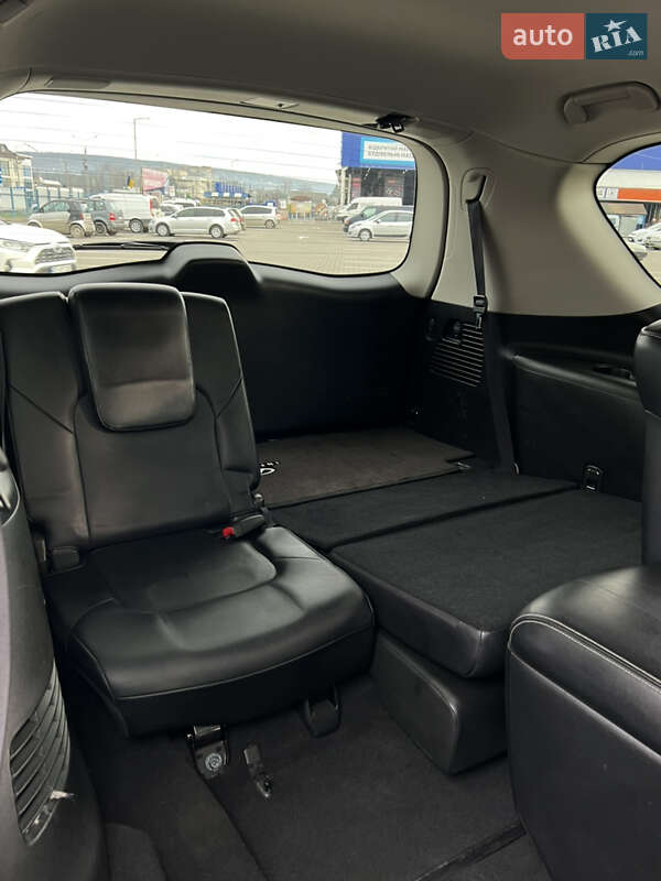 Внедорожник / Кроссовер Infiniti QX80 2016 в Черновцах