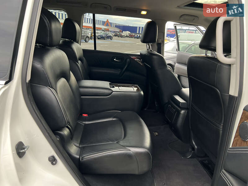 Внедорожник / Кроссовер Infiniti QX80 2016 в Черновцах