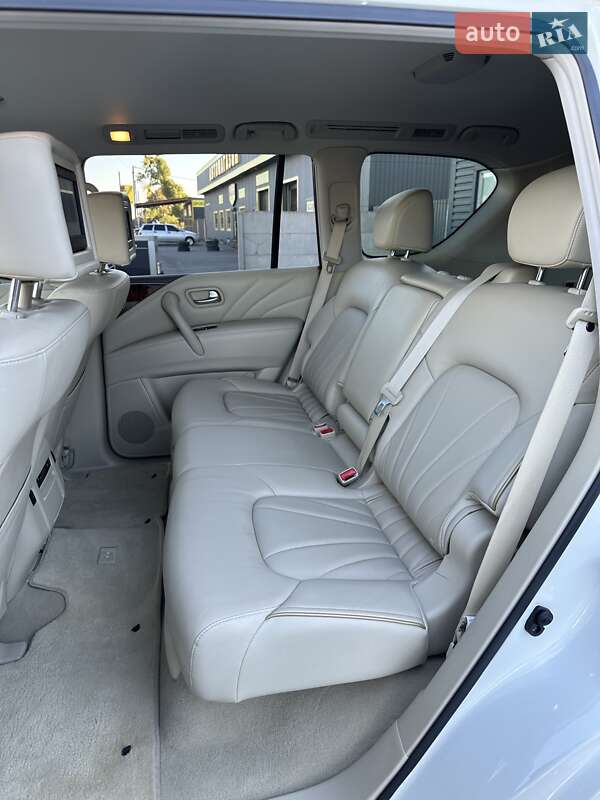 Позашляховик / Кросовер Infiniti QX80 2015 в Києві