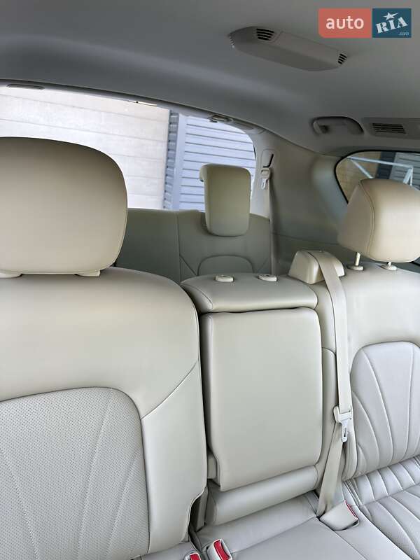 Позашляховик / Кросовер Infiniti QX80 2015 в Києві