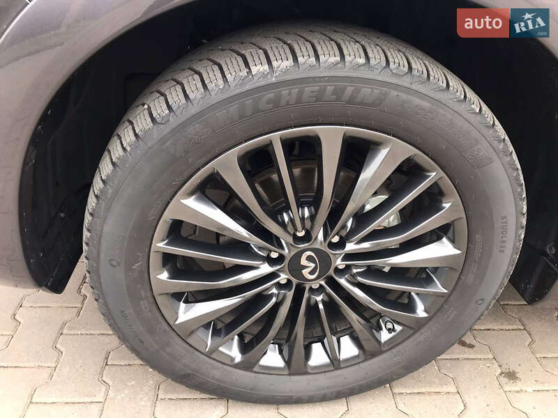 Внедорожник / Кроссовер Infiniti QX80 2024 в Киеве