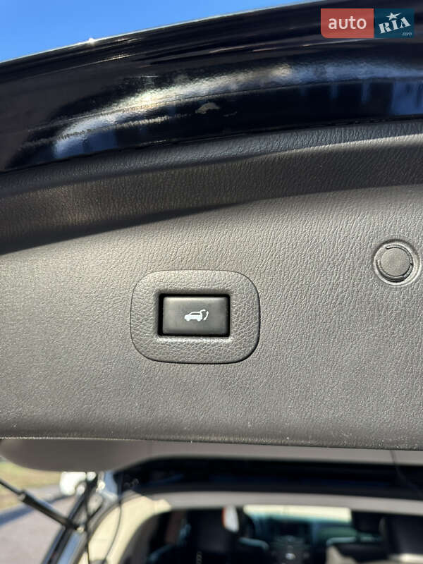 Внедорожник / Кроссовер Infiniti QX80 2017 в Черкассах фото 38 Внедорожник / Кроссовер Infiniti QX80 2017 в Черкассах