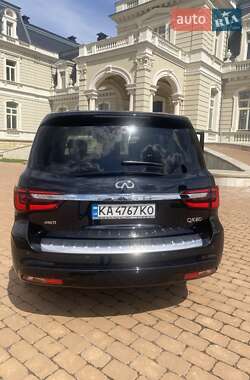 Позашляховик / Кросовер Infiniti QX80 2021 в 