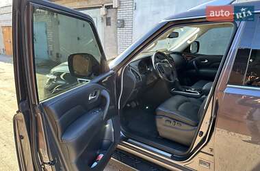 Позашляховик / Кросовер Infiniti QX80 2023 в 
