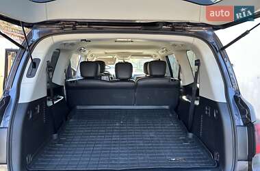 Позашляховик / Кросовер Infiniti QX80 2023 в 