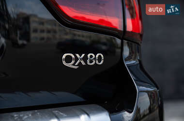 Внедорожник / Кроссовер Infiniti QX80 2023 в 