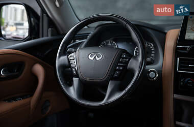 Внедорожник / Кроссовер Infiniti QX80 2023 в 