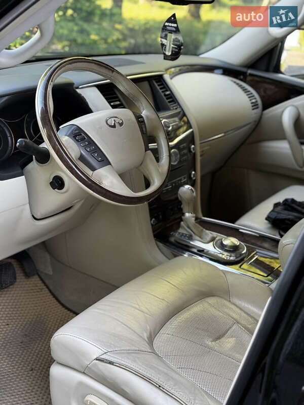 Позашляховик / Кросовер Infiniti QX80 2013 в Сарнах