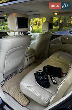 Внедорожник / Кроссовер Infiniti QX80 2013 в 