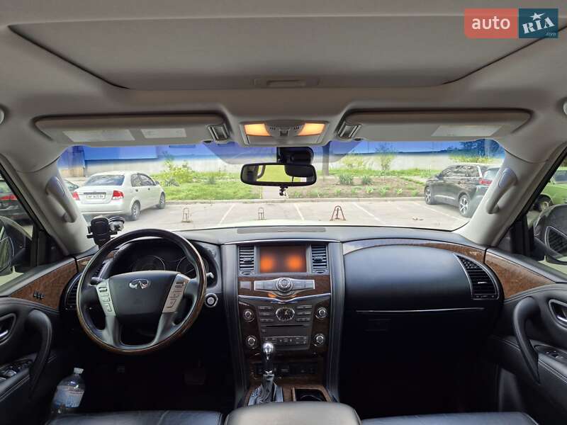 Позашляховик / Кросовер Infiniti QX80 2016 в Києві