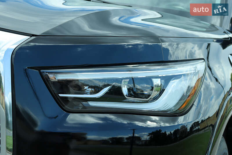 Внедорожник / Кроссовер Infiniti QX80 2018 в Измаиле