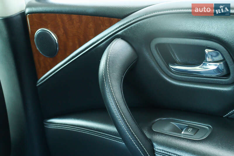 Внедорожник / Кроссовер Infiniti QX80 2018 в Измаиле