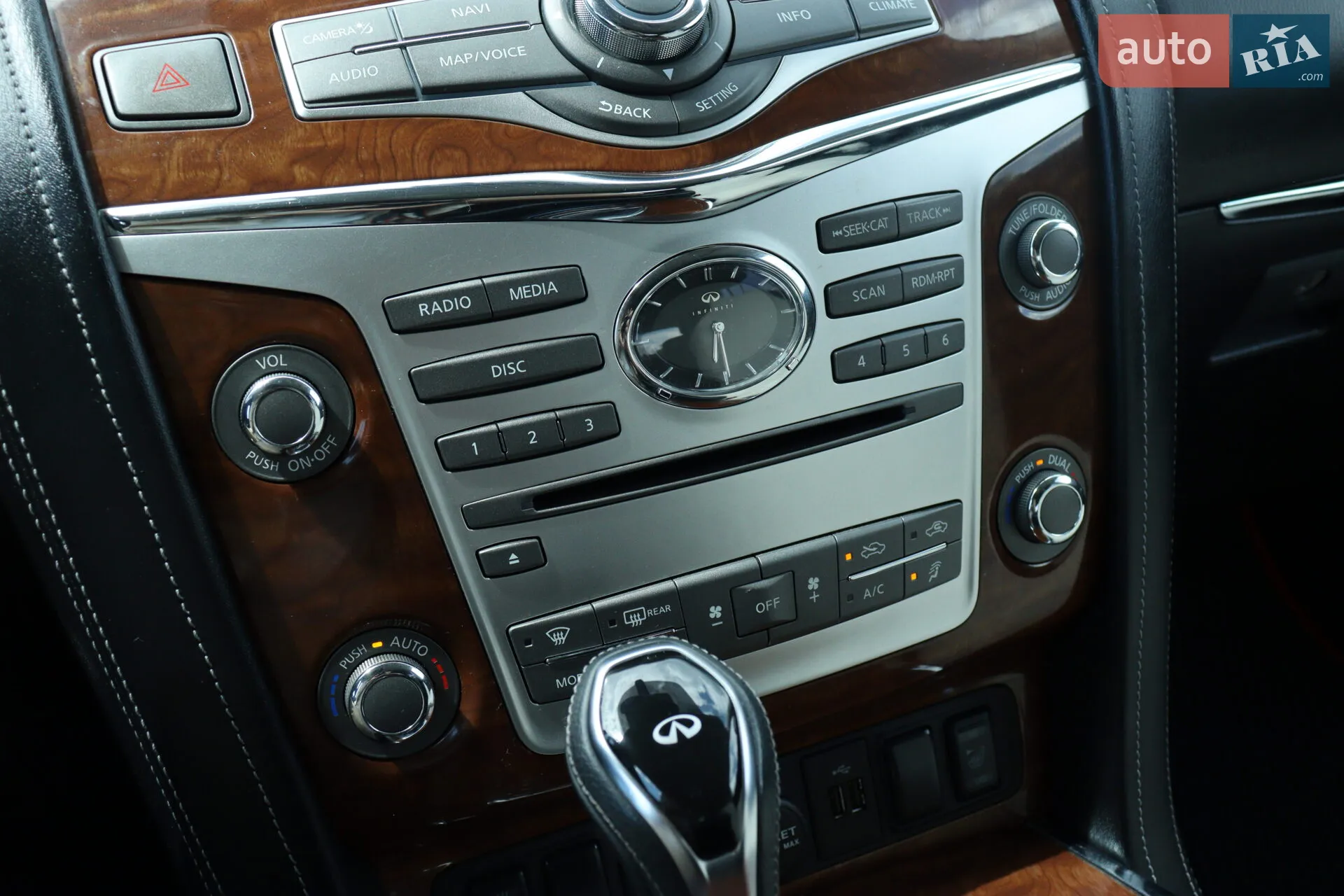 2018 Infiniti QX80 - мініатюра 31