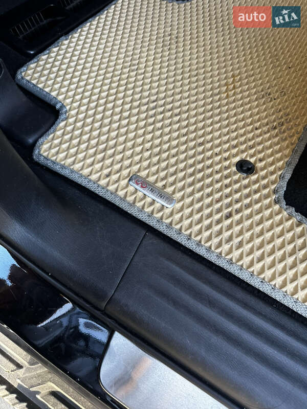 Позашляховик / Кросовер Infiniti QX80 2014 в Чернігові