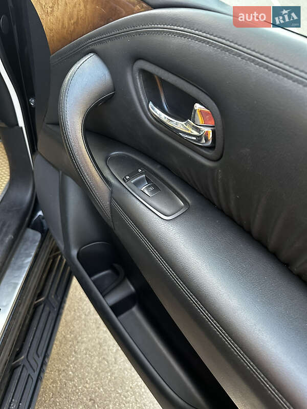 Позашляховик / Кросовер Infiniti QX80 2014 в Чернігові