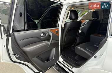 Позашляховик / Кросовер Infiniti QX80 2018 в 