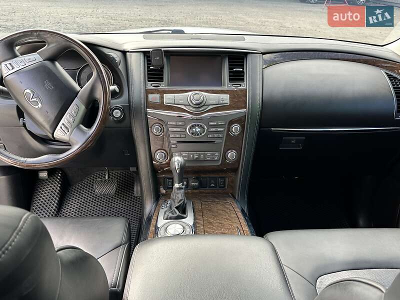 Позашляховик / Кросовер Infiniti QX80 2016 в Києві