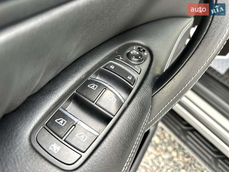 Внедорожник / Кроссовер Infiniti QX80 2015 в Киеве