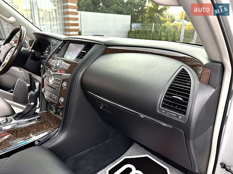 Внедорожник / Кроссовер Infiniti QX80 2015 в Киеве