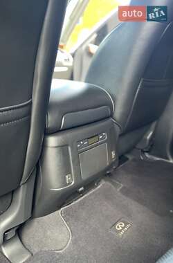 Внедорожник / Кроссовер Infiniti QX80 2018 в 