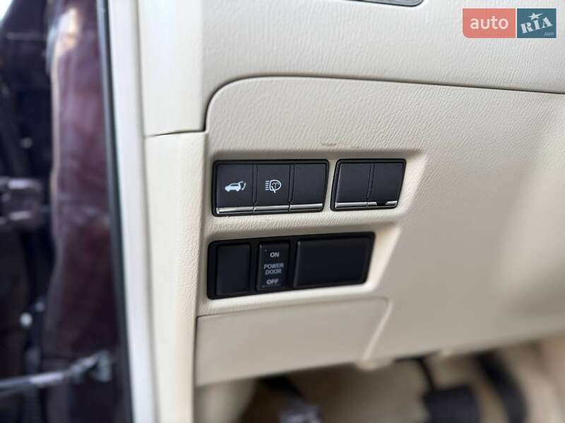 Внедорожник / Кроссовер Infiniti QX80 2013 в Киеве