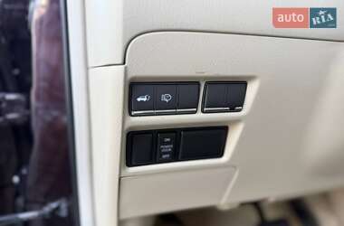 Внедорожник / Кроссовер Infiniti QX80 2013 в 