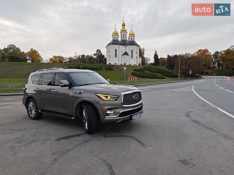 Позашляховик / Кросовер Infiniti QX80 2016 в Чернігові