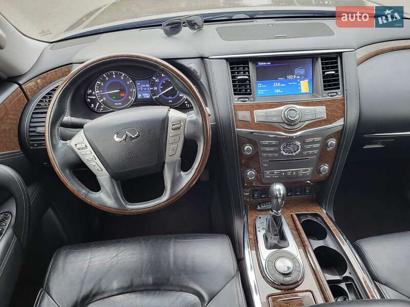 Позашляховик / Кросовер Infiniti QX80 2016 в Чернігові