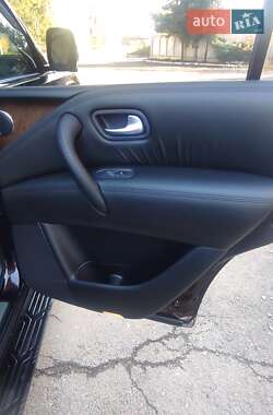 Внедорожник / Кроссовер Infiniti QX80 2013 в 