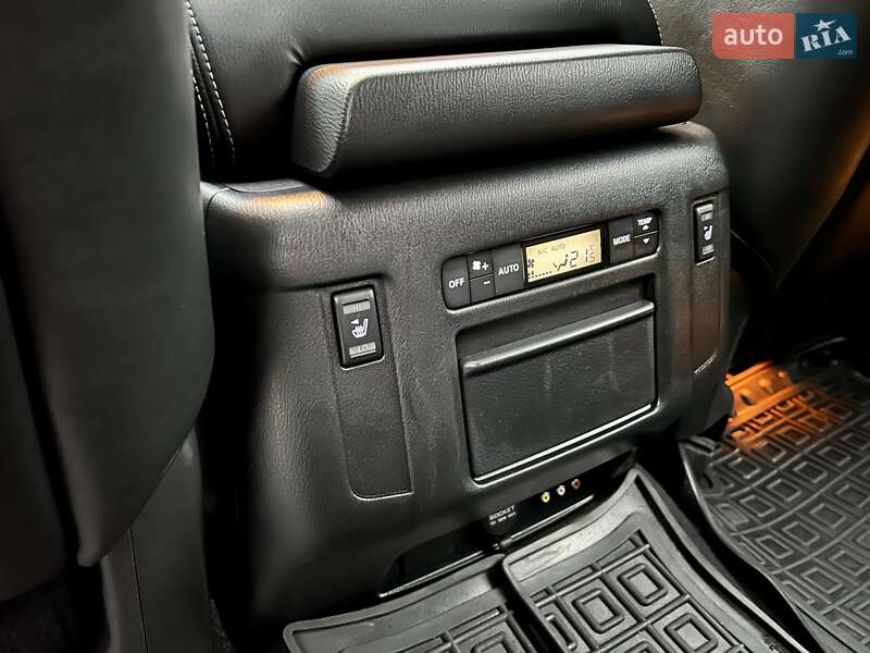 Внедорожник / Кроссовер Infiniti QX80 2017 в Киеве