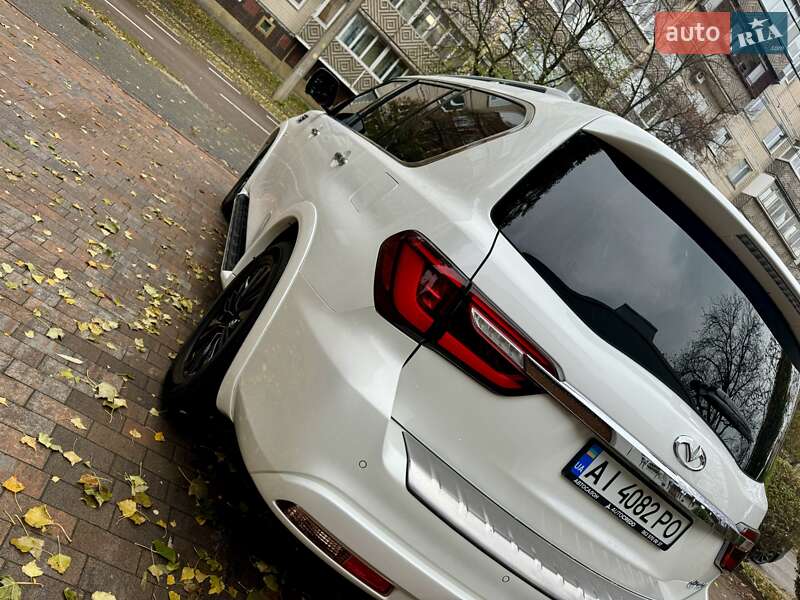 Позашляховик / Кросовер Infiniti QX80 2018 в Києві