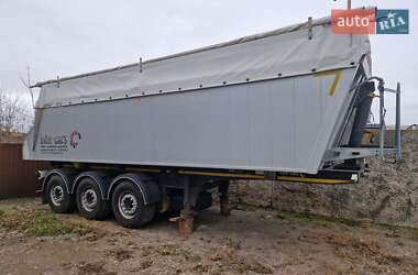 Самоскид напівпричіп Inter Cars NW 2011 в Борисполі