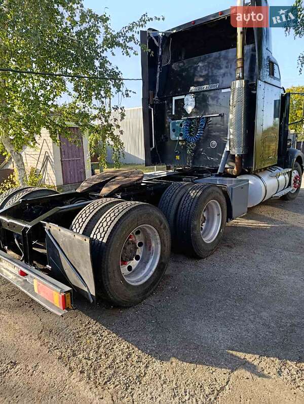 Тягач International 9200 2002 в Днепре фото Тягач International 9200 2002 в Днепре