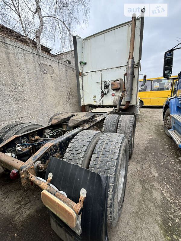 Тягач International 9400 2002 в Одессе