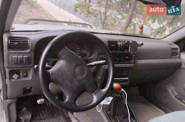Внедорожник / Кроссовер Isuzu Amigo 1999 в 