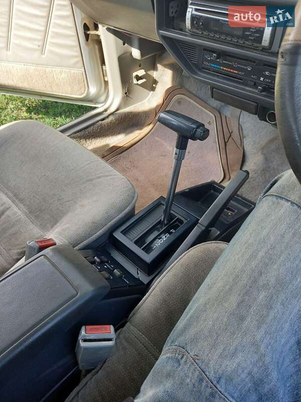 Седан Isuzu Aska 1984 в Одессе