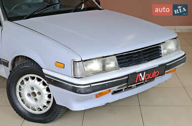 Седан Isuzu Aska 1989 в 