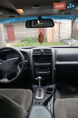 Позашляховик / Кросовер Isuzu Axiom 2002 в 