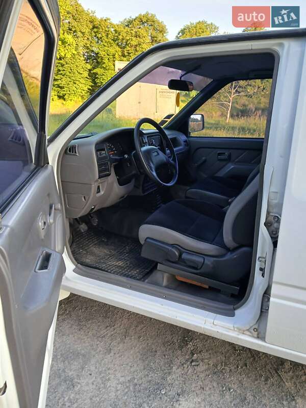Пікап Isuzu Faster 1999 в Звягелі