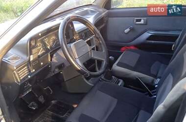 Седан Isuzu Gemini 1986 в 