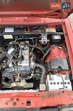Седан Isuzu Gemini 1982 в 