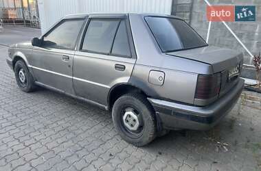 Седан Isuzu Gemini 1985 в 