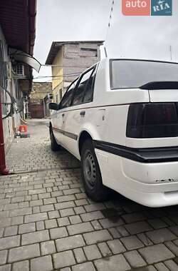 Седан Isuzu Gemini 1987 в Одесі