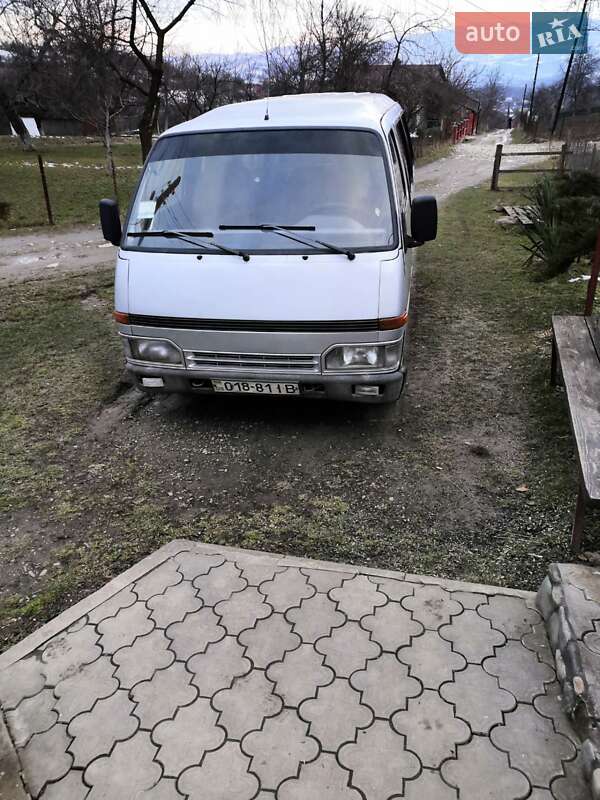 Мінівен Isuzu Midi 1992 в Тячеві фото 3 Мінівен Isuzu Midi 1992 в Тячеві