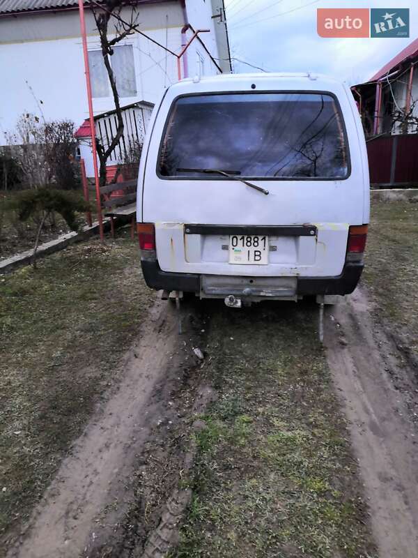 Мінівен Isuzu Midi 1992 в Тячеві фото 6 Мінівен Isuzu Midi 1992 в Тячеві