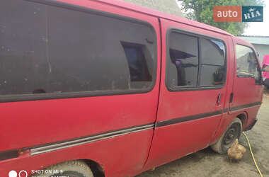 Минивэн Isuzu Midi 1986 в 