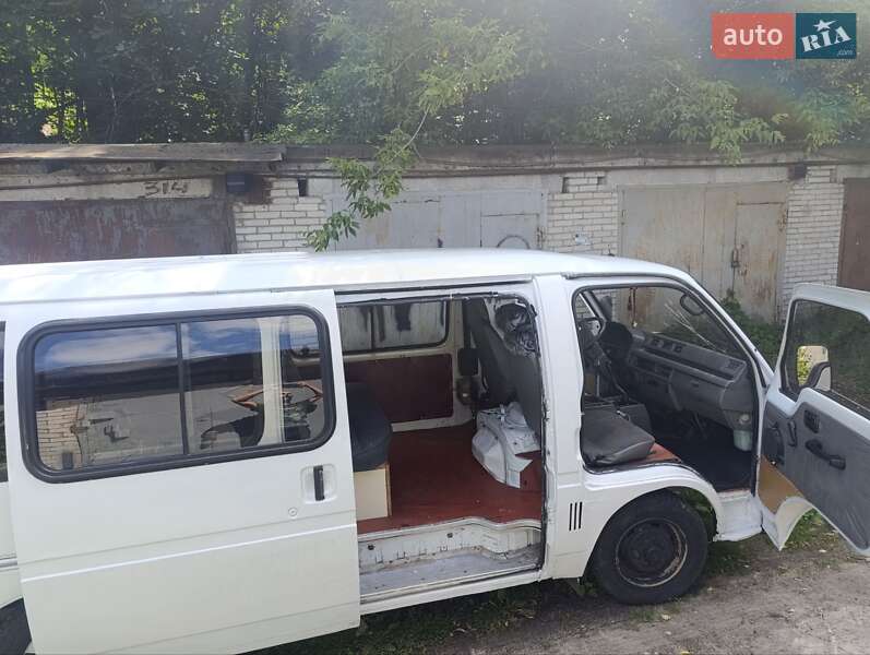 Минивэн Isuzu Midi 1996 в Киеве фото 5 Минивэн Isuzu Midi 1996 в Киеве