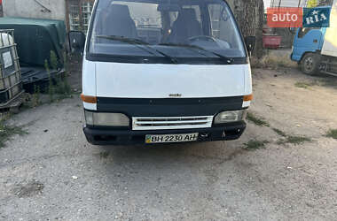 Минивэн Isuzu Midi 1994 в 